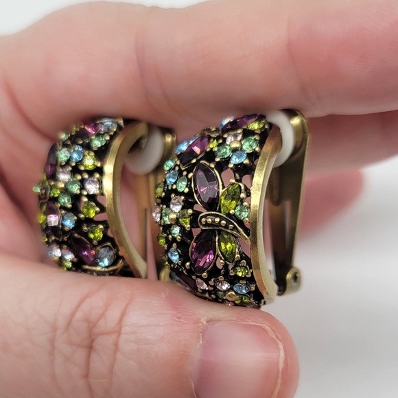 Heidi Daus Amethyst Swarovski Crystal Dragonfly Necklace, Earrings and Ring Set - Picture 4 of 8